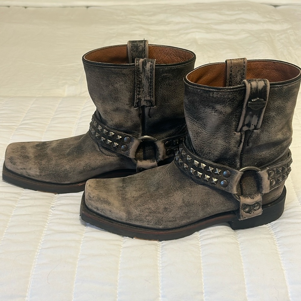 Women’s Harley Davidson boots